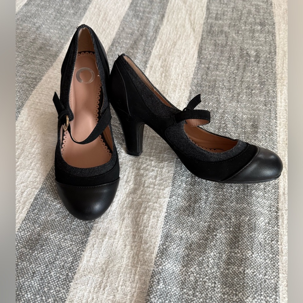 Journee Collection Siri Pump SZ 8 Black faux leather/tweed Mary Jane Shoes